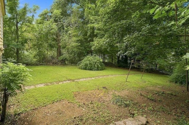 24 Litchfield Avenue, Southbridge, MA 01550