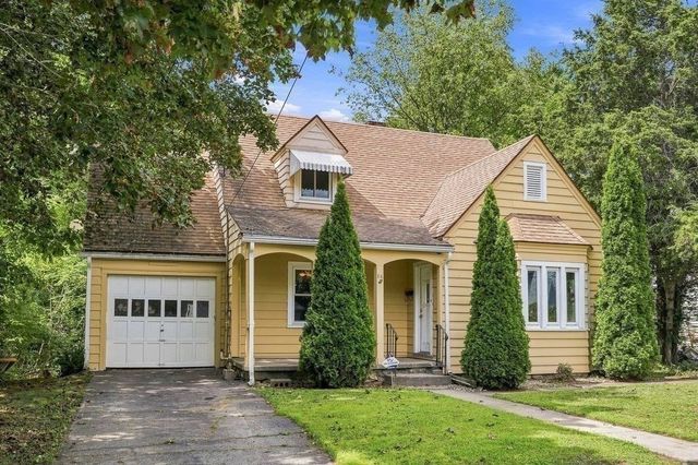 24 Litchfield Avenue, Southbridge, MA 01550