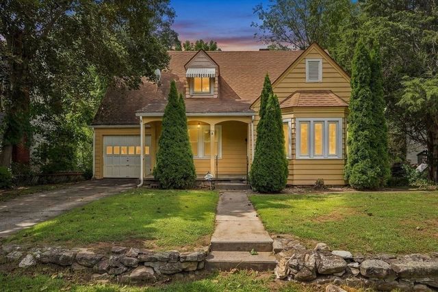24 Litchfield Avenue, Southbridge, MA 01550