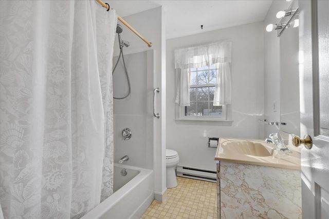 135 W Main Street APT 7, Hyannis, MA 02601