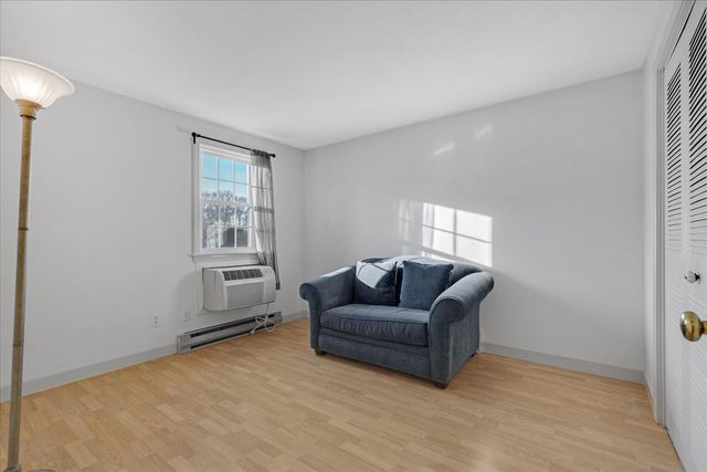 135 W Main Street APT 7, Hyannis, MA 02601