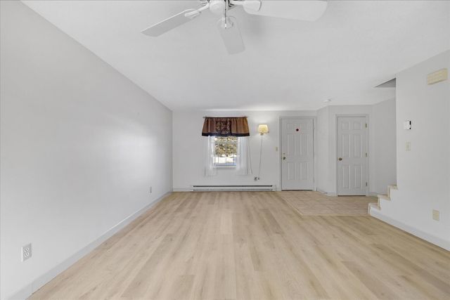 135 W Main Street APT 7, Hyannis, MA 02601