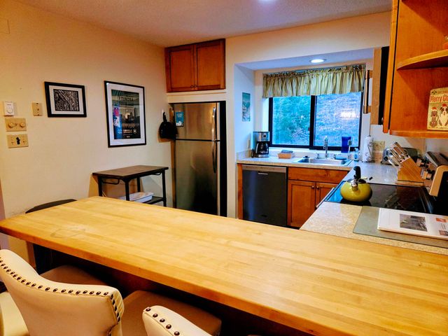 36 Easterly Rd 2, Lincoln, NH 03251