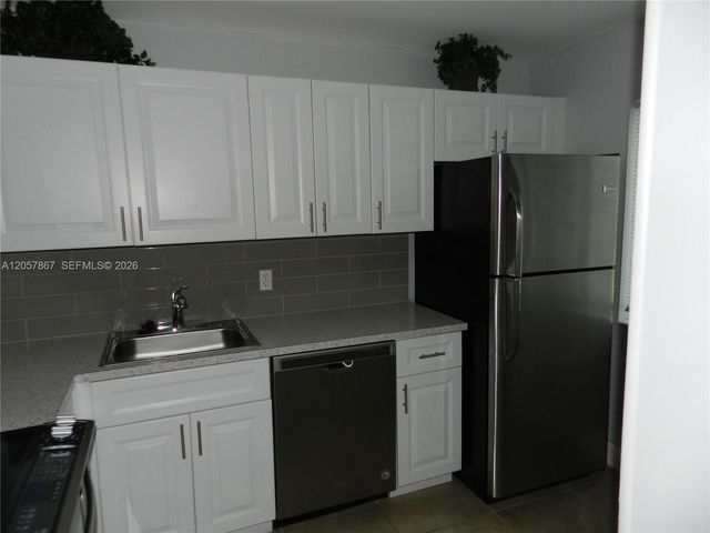 4832 Esedra Ct 208, Lake Worth, FL 33467