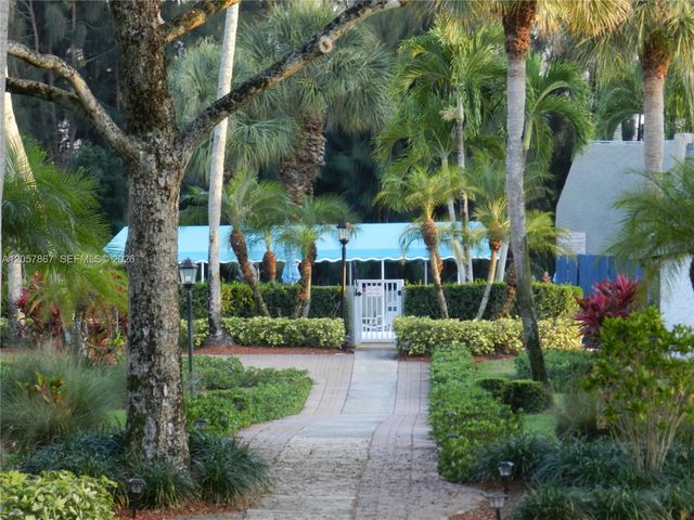 4832 Esedra Ct 208, Lake Worth, FL 33467