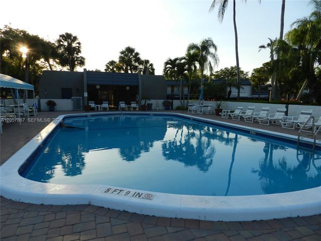 4832 Esedra Ct 208, Lake Worth, FL 33467