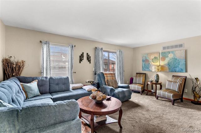 5442 Stanford Court, Warren, MI 48091