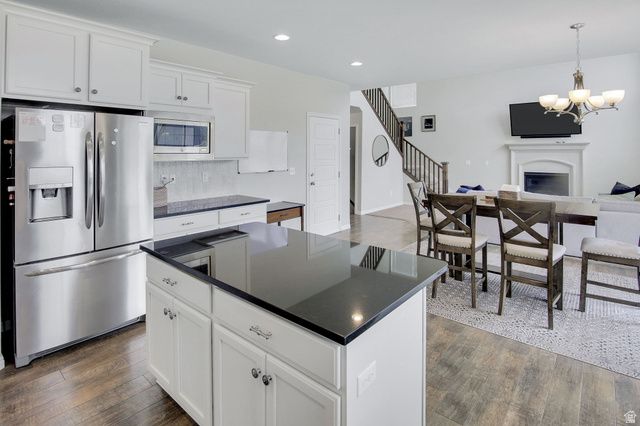 892 S HONEYSUCKLE WAY, Fruit Heights, UT 84037
