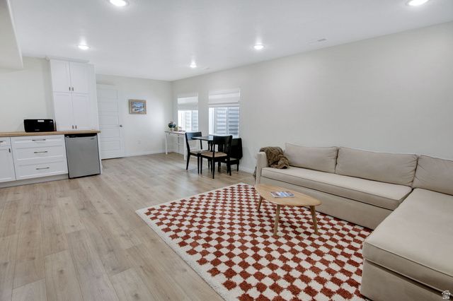 892 S HONEYSUCKLE WAY, Fruit Heights, UT 84037