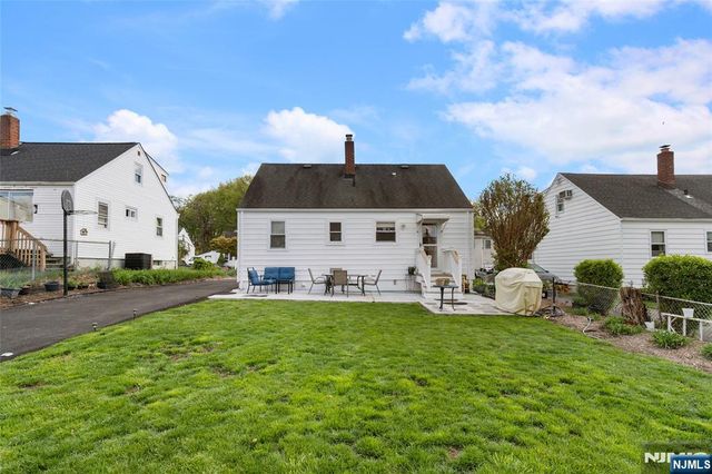 61 Highland Avenue, Bergenfield, NJ 07621