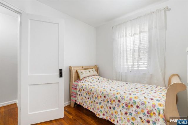 61 Highland Avenue, Bergenfield, NJ 07621