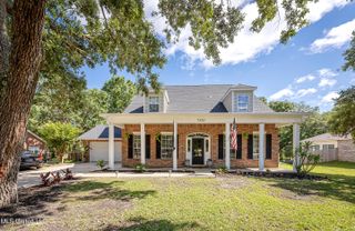 7801 Clamshell Avenue, Ocean Springs, MS 39564