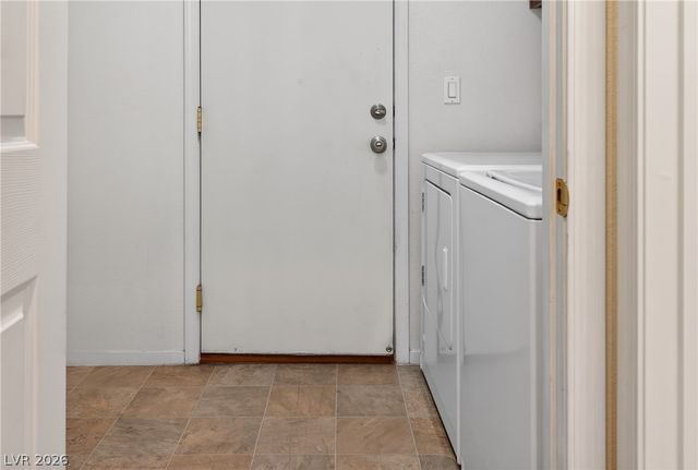 1704 Patrick Thomas Court, North Las Vegas, NV 89086