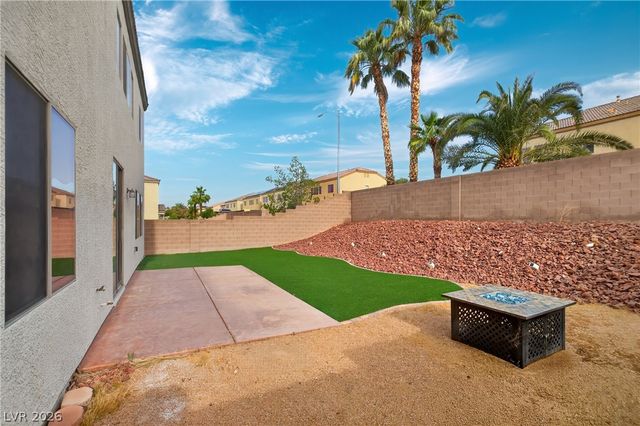 1704 Patrick Thomas Court, North Las Vegas, NV 89086