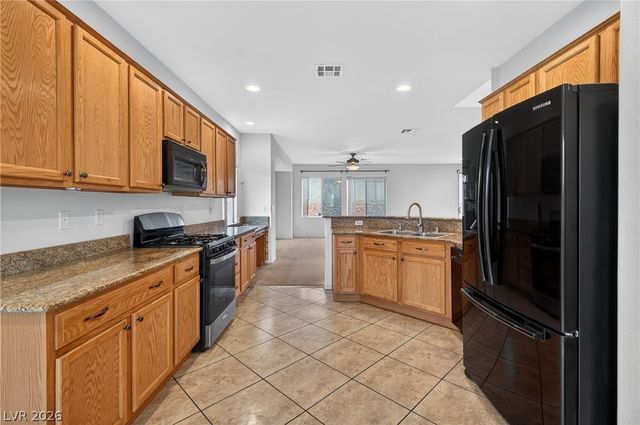 1704 Patrick Thomas Court, North Las Vegas, NV 89086