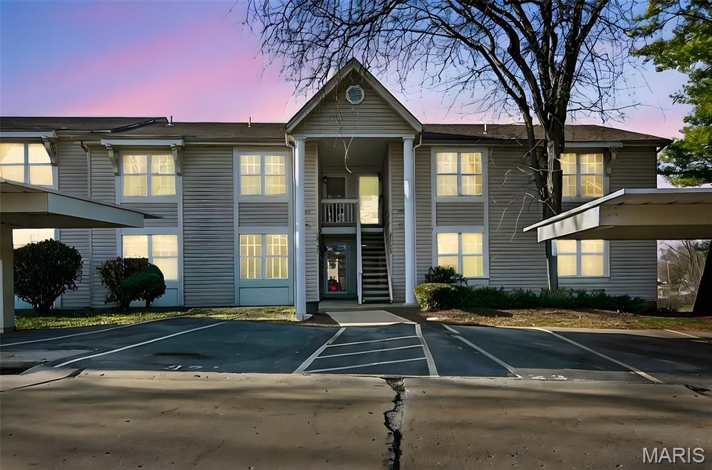 929 Sugar Lake Court 7, St Peters, MO 63376