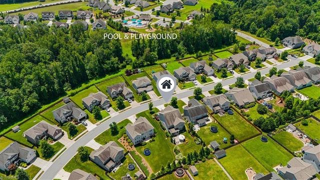 808 Blue Moon Court, Greensboro, NC 27455