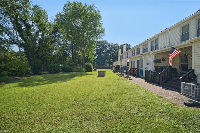 113 River Point LN, Suffolk, VA 23434