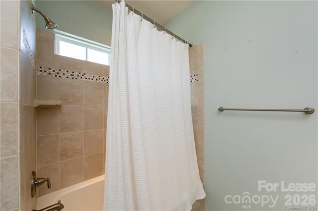 9338 Lenox Pointe Drive, Charlotte, NC 28273