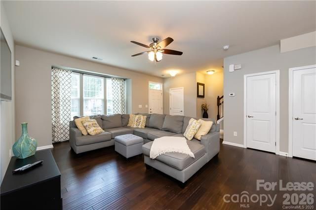 9338 Lenox Pointe Drive, Charlotte, NC 28273