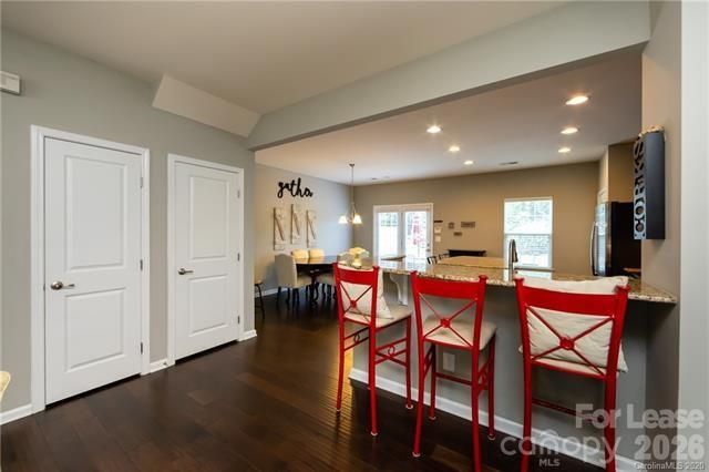 9338 Lenox Pointe Drive, Charlotte, NC 28273