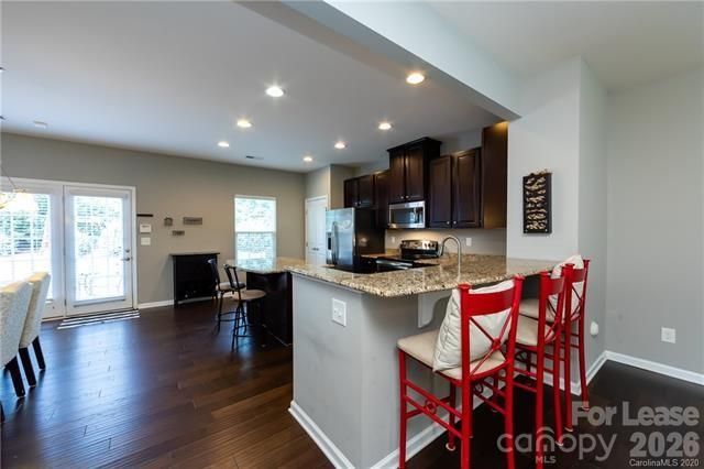 9338 Lenox Pointe Drive, Charlotte, NC 28273