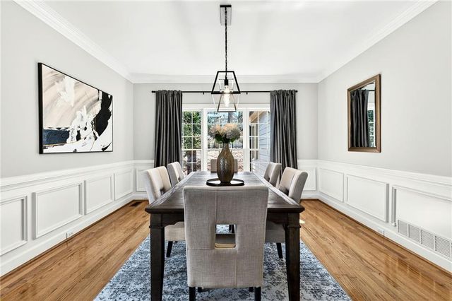 620 Lake Medlock Court, Alpharetta, GA 30022