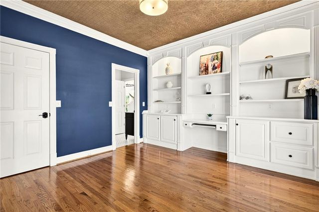 620 Lake Medlock Court, Alpharetta, GA 30022