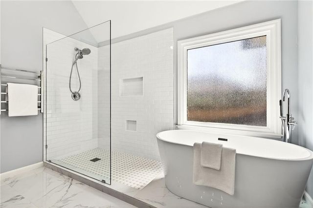 620 Lake Medlock Court, Alpharetta, GA 30022