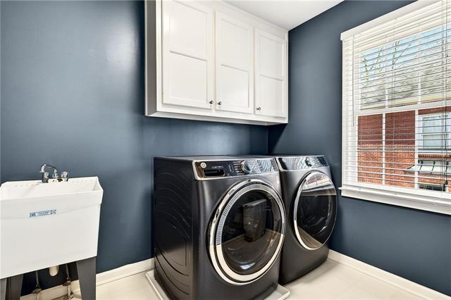 620 Lake Medlock Court, Alpharetta, GA 30022