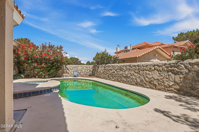 6401 BRISA DEL MAR Drive, El Paso, TX 79912
