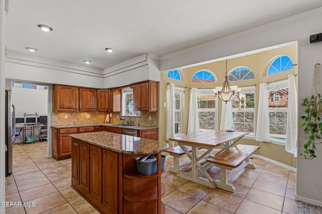 6401 BRISA DEL MAR Drive, El Paso, TX 79912