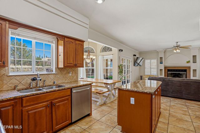 6401 BRISA DEL MAR Drive, El Paso, TX 79912