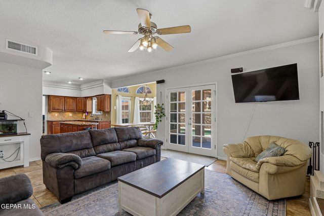 6401 BRISA DEL MAR Drive, El Paso, TX 79912