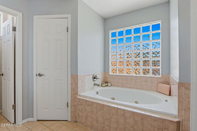 6401 BRISA DEL MAR Drive, El Paso, TX 79912