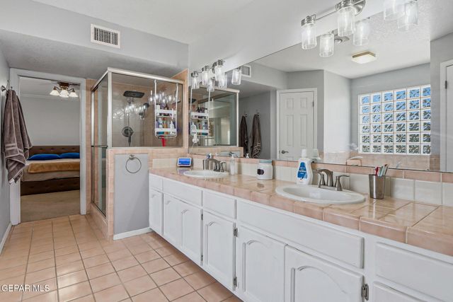 6401 BRISA DEL MAR Drive, El Paso, TX 79912