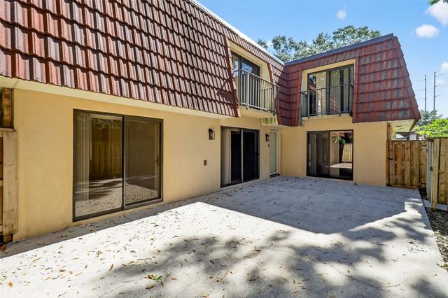 693 1ST COURT, Palm Harbor, FL 34684