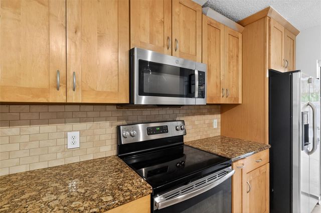 693 1ST COURT, Palm Harbor, FL 34684