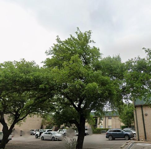 2600 Penny LN 207, Austin, TX 78757