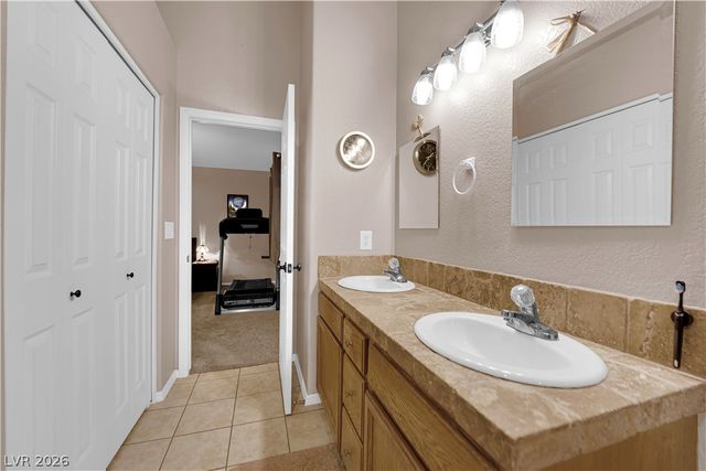 7412 Summer Crest Lane, Las Vegas, NV 89129