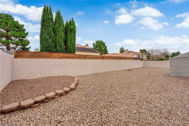 7412 Summer Crest Lane, Las Vegas, NV 89129