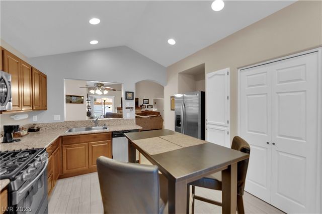 7412 Summer Crest Lane, Las Vegas, NV 89129