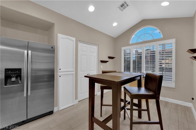 7412 Summer Crest Lane, Las Vegas, NV 89129