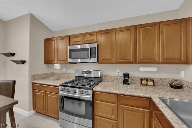 7412 Summer Crest Lane, Las Vegas, NV 89129