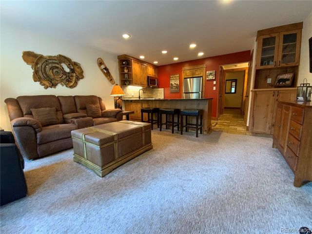 4650 Vail Racquet Club Dr 8, Vail, CO 81657