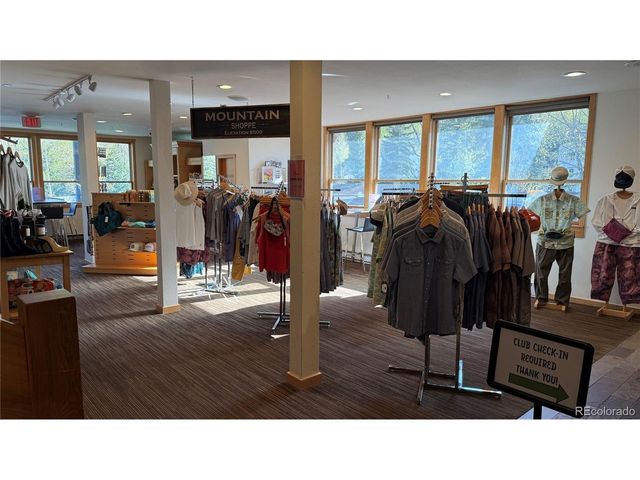 4650 Vail Racquet Club Dr 8, Vail, CO 81657