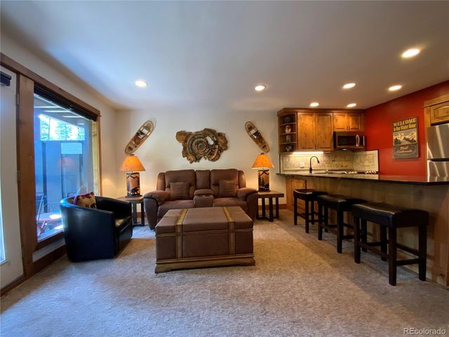4650 Vail Racquet Club Dr 8, Vail, CO 81657