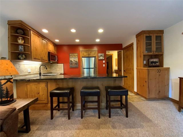 4650 Vail Racquet Club Dr 8, Vail, CO 81657