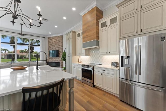 8541 Pepper Tree WAY, Naples, FL 34114