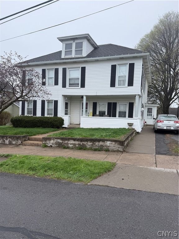 13 Madison Avenue, Auburn, NY 13021